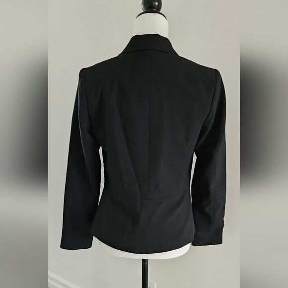 💝Gold button flattering blazer - Picture 3 of 5